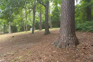 705 Shadowlawn Dr, Fayetteville, NC 28303 - Photo 15