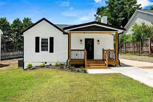 210 Blueridge Rd, Fayetteville, NC 28303 - Photo 1