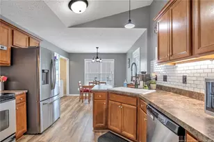 507 Fairfield Cir, Raeford, NC 28376 - Photo 11