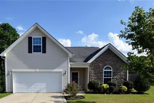 2541 Spinnaker Dr, Hope Mills, NC 28348 - Photo 1