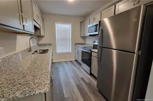 105 Pineridge Dr, Lumberton, NC 28358 - Photo 3