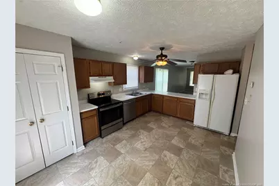 7171 Mazarron Drive, Fayetteville, NC 28314 - Photo 9