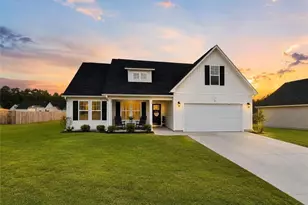 132 Presley St, Raeford, NC 28376 - Photo 1
