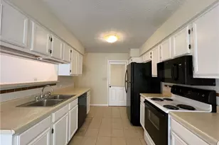 6124 Garden Ct, Fayetteville, NC 28311 - Photo 5