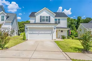 433 Kendall Dr, Southern Pines, NC 28327 - Photo 1