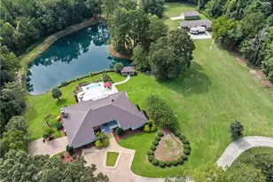 101 Elizabeth Rd, Elizabethtown, NC 28337 - Photo 1