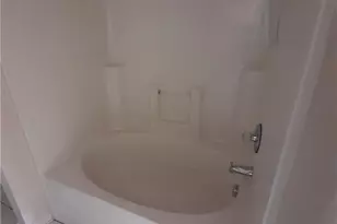 3910 Bardstown Ct, Fayetteville, NC 28304 - Photo 7