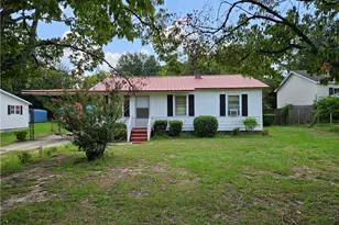 725 Veda St, Fayetteville, NC 28306 - Photo 3