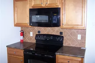 1753 Cherrypoint Dr, Fayetteville, NC 28306 - Photo 3
