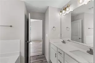 1645 Mount Rainer Dr, Fayetteville, NC 28301 - Photo 23