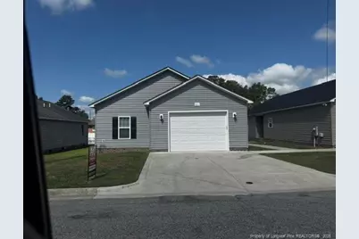 811 Linwood Avenue, Lumberton, NC 28358 - Photo 1