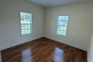 811 Linwood Ave, Lumberton, NC 28358 - Photo 5