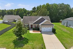 634 Collinwood Dr, Raeford, NC 28376 - Photo 3