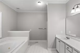 8017 Trout Creek Rd, Fayetteville, NC 28304 - Photo 25