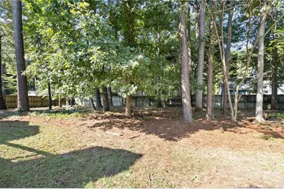 8017 Trout Creek Road, Fayetteville, NC 28304 - Photo 39