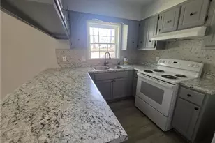 7604 Hamburg Dr, Fayetteville, NC 28303 - Photo 13