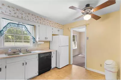 453 Bay Shore Drive, Fayetteville, NC 28311 - Photo 11