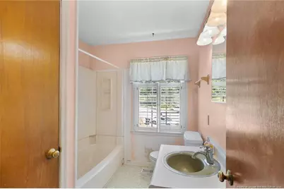 453 Bay Shore Drive, Fayetteville, NC 28311 - Photo 13