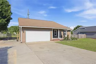 108 Eileen Dr, Spring Lake, NC 28390 - Photo 3