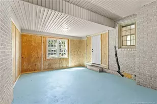 410 W McLean St, Saint Pauls, NC 28384 - Photo 21