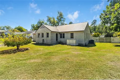 410 W McLean Street, Saint Pauls, NC 28384 - Photo 41