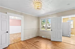 410 W McLean St, Saint Pauls, NC 28384 - Photo 27