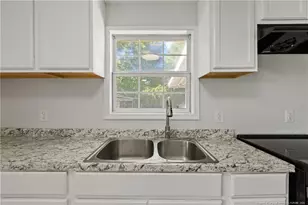 4574 Cameron Rd, Hope Mills, NC 28438 - Photo 11