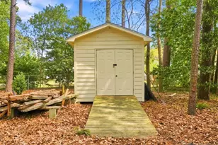 1933 Merrimac Dr, Fayetteville, NC 28304 - Photo 45