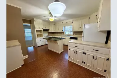 112 Elmhurst Drive, Lumberton, NC 28358 - Photo 5