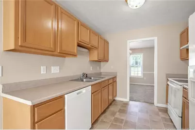 5021 Miranda Drive, Hope Mills, NC 28348 - Photo 13