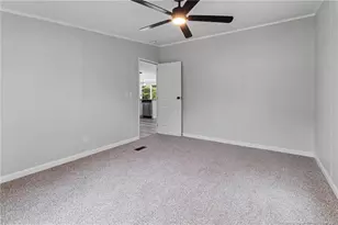 137 Huckabee St, Raeford, NC 28376 - Photo 25