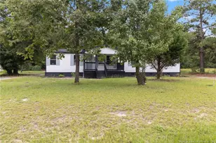 137 Huckabee St, Raeford, NC 28376 - Photo 3