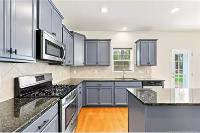 1105 Whitney Drive, Aberdeen, NC 28315 - Photo 11