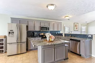 399 Fairfield Cir, Raeford, NC 28376 - Photo 13