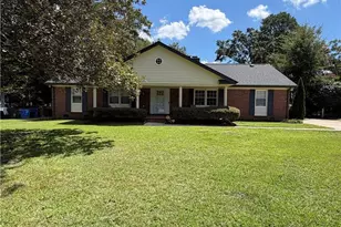 339 Colinwood Dr, Fayetteville, NC 28303 - Photo 1