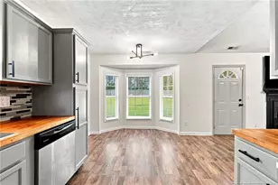 1539 Clan Campbell Dr, Raeford, NC 28376 - Photo 5