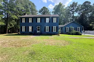 11320 Edinburgh Dr, Laurinburg, NC 28352 - Photo 1