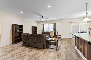 150 Horseshoe Hill Ln, Carthage, NC 28327 - Photo 3