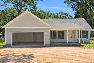 1763 Tryon Dr, Fayetteville, NC 28303 - Photo 1