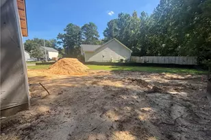 2644 Cameron Woods Ln, Fayetteville, NC 28306 - Photo 3