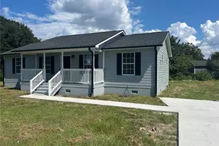 1435 Strickland Bridge Rd, Fayetteville, NC 28304 - Photo 1