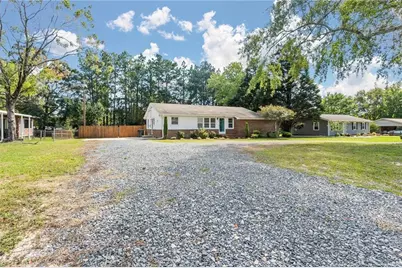 1708 N Poplar Street, Aberdeen, NC 28315 - Photo 5