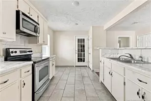 2072 Seneca Dr, Fayetteville, NC 28301 - Photo 21
