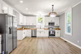 806 W Roseboro St, Roseboro, NC 28382 - Photo 7
