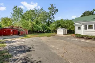 806 W Roseboro St, Roseboro, NC 28382 - Photo 27