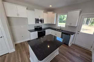 200 Jenkins St, Dunn, NC 28334 - Photo 9