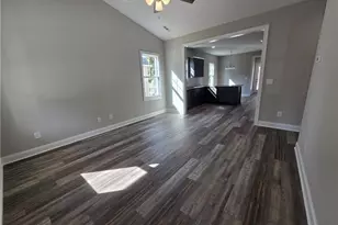 198 Jenkins St, Dunn, NC 28334 - Photo 5