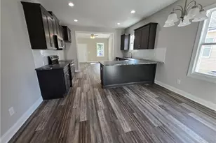 198 Jenkins St, Dunn, NC 28334 - Photo 9