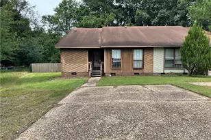 402 Michie Pl, Fayetteville, NC 28314 - Photo 1