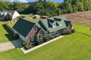 380 Hidalgo Dr, Raeford, NC 28376 - Photo 5